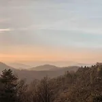 Peaceful Mountain Retreat - Private *