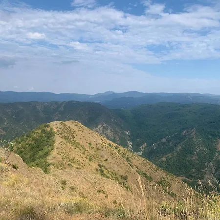 Ferienhaus Peaceful Mountain Retreat - Private Gorreta