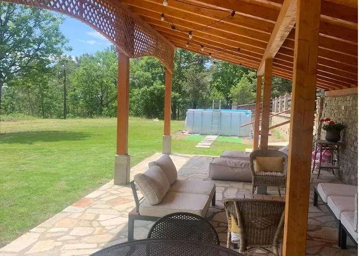 Peaceful Mountain Retreat - Private Hébergement de vacances *