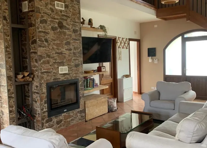 Peaceful Mountain Retreat - Private Gorreta